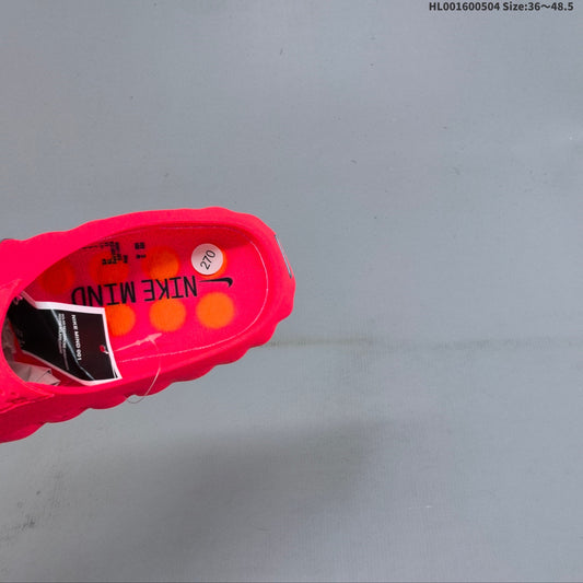 Nike Slide — Red