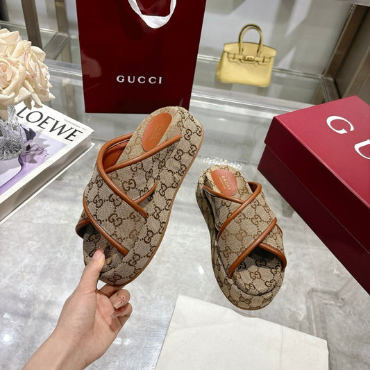 Gucci GG Slide