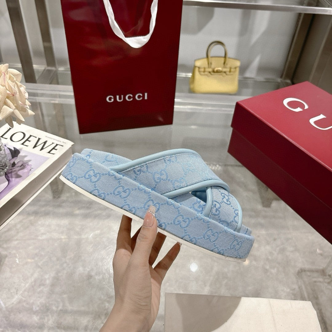Gucci GG Slide